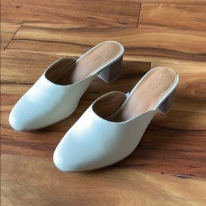 Universal Thread Cream Mules